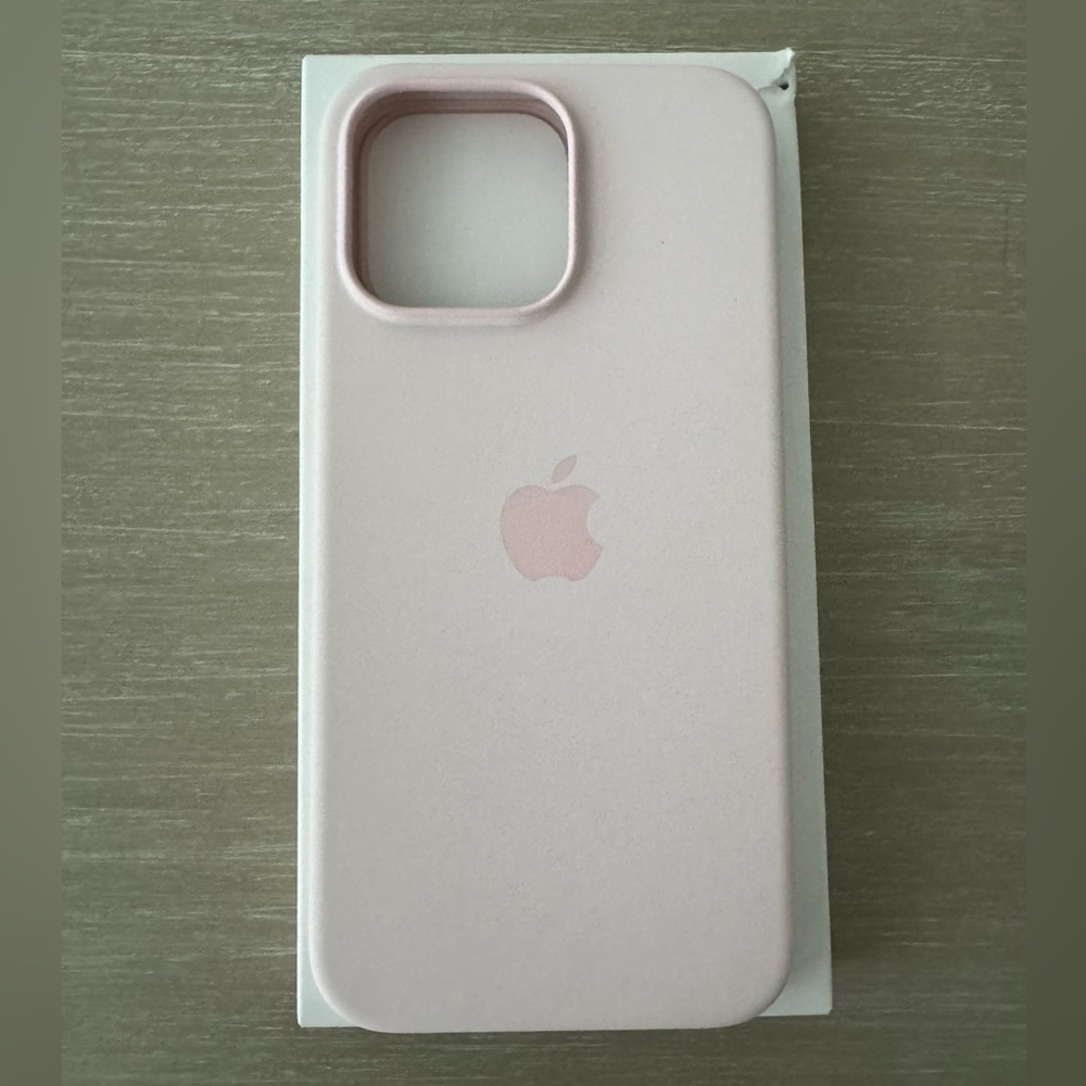 Apple iPhone 15 Pro Max Silicone Case